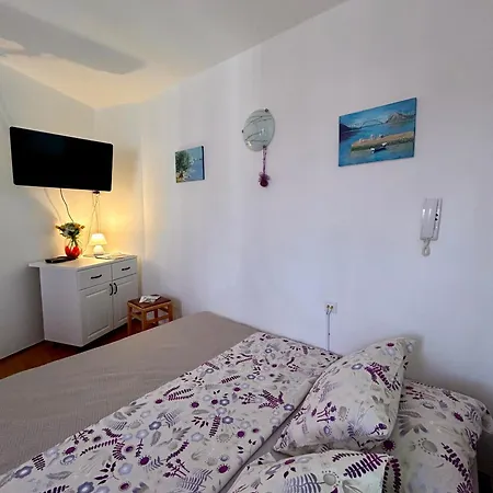 Apartment Bright And Charming