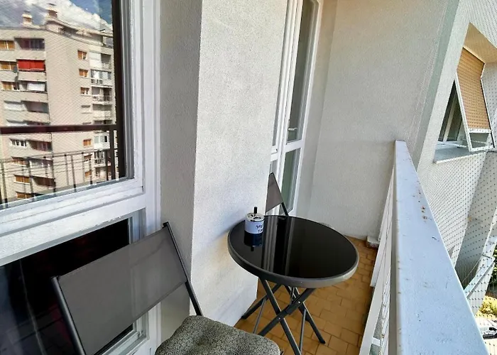 Bright And Charming Apartman